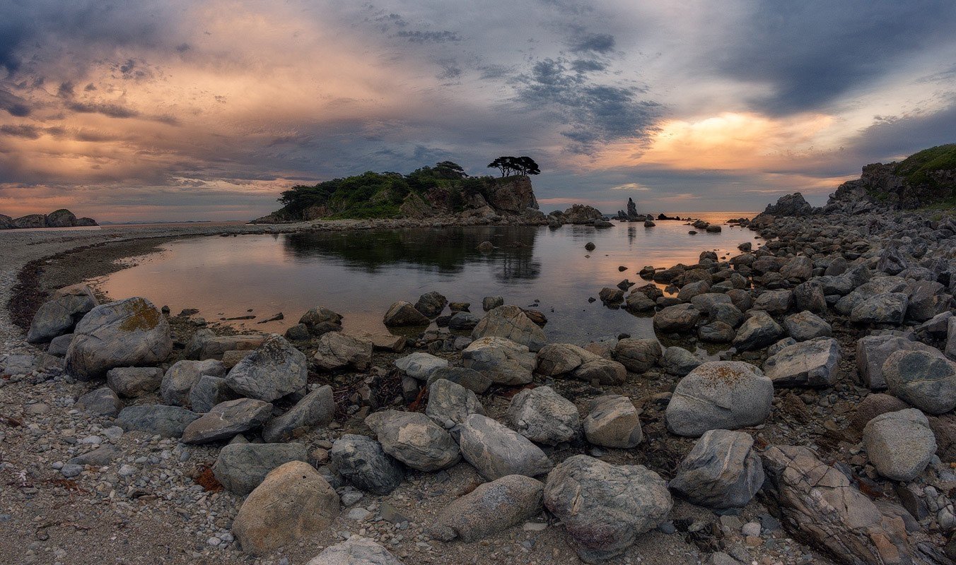 Дальние моря. Дальний Восток Приморский край. Владивосток Приморский край природа. Природа дальнего Востока Владивосток. Русский остров Владивосток пейзажи.