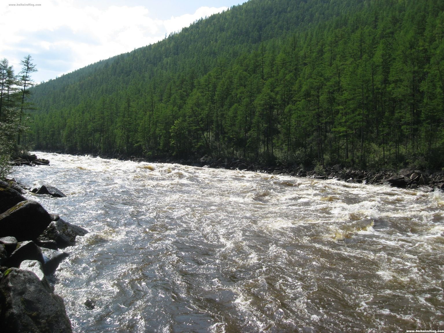 Порог на реке это. Кизир река Саяны. Река Витим сплав. Река Ципа сплав. Река верхняя Ципа.