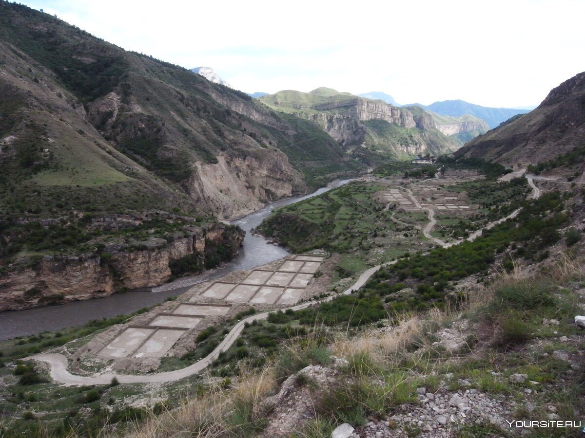 Самур азербайджан. Река Аварское койсу. Долина реки Аварское койсу. Река койсу в Дагестане. Казикумухское койсу река.