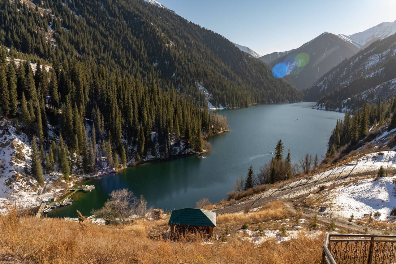 Озеро Кольсай фото зимой