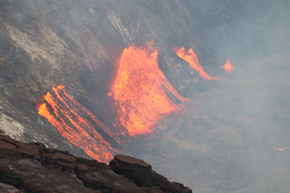 Килауэа – Гавайи – США. Извержение вулкана Кумбре-Вьеха 2021. Извержение вулкана Килауэа 2021. Вулкан Килауэа 2023. Вулкан начал извергаться