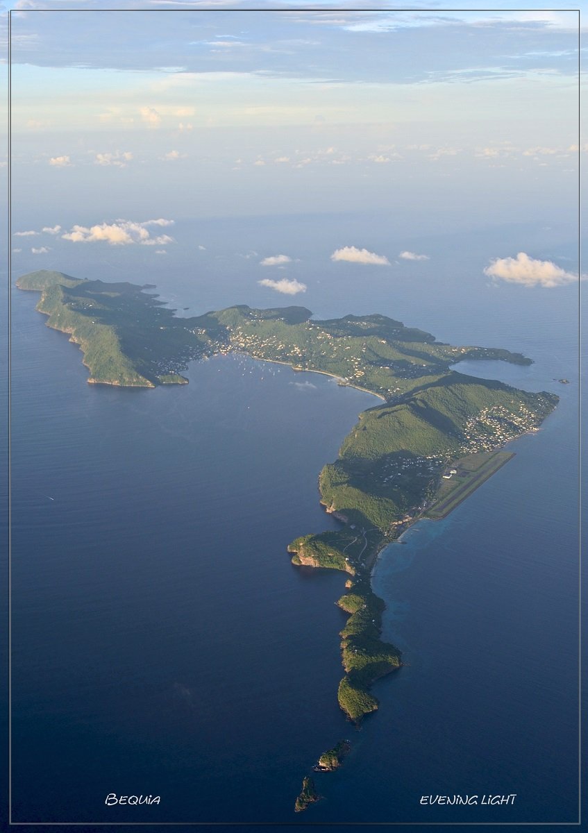 Two large islands. Остров Мюстик Гленконнер.