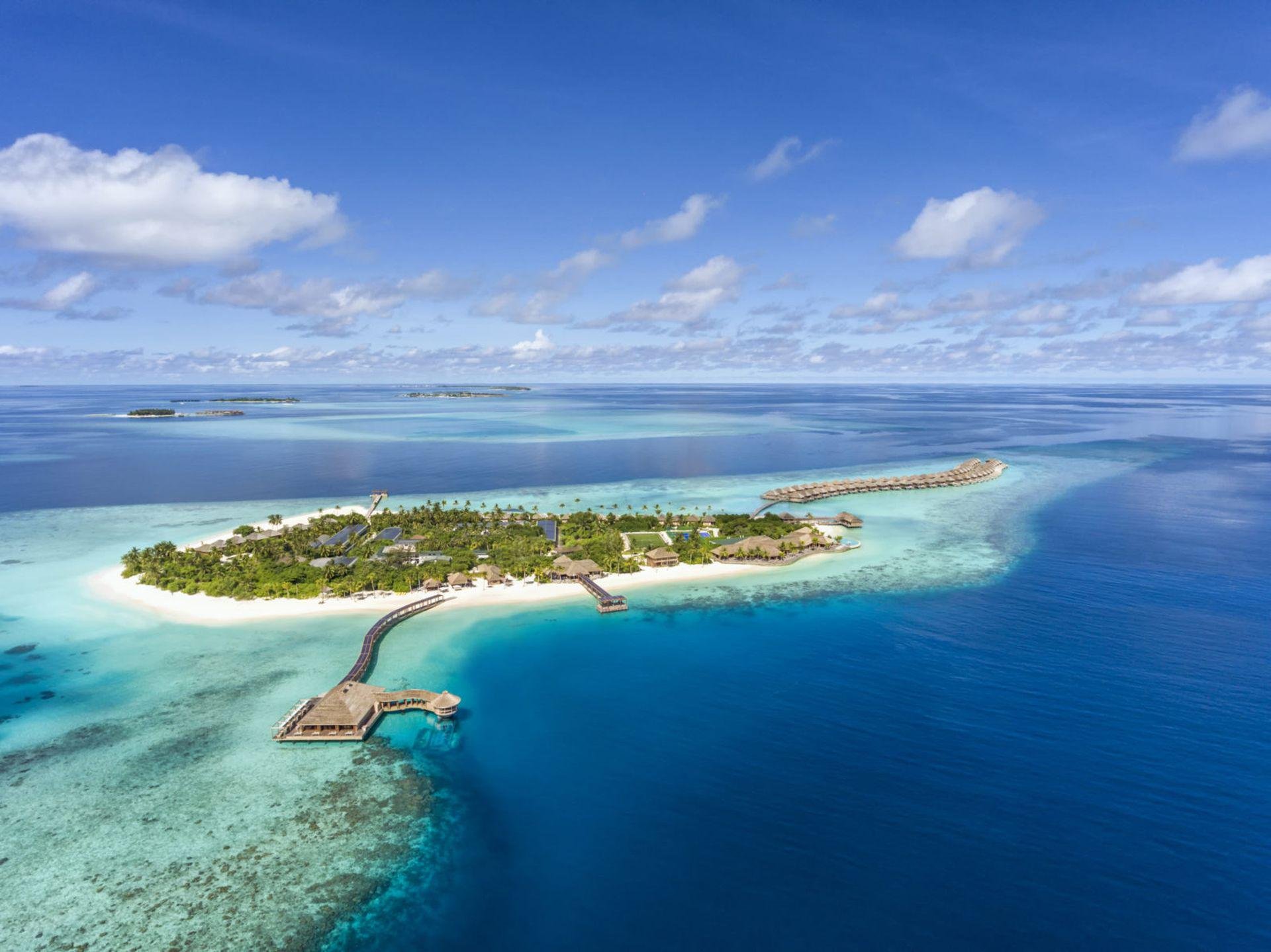 Perfect island. Hurawalhi Мальдивы. Мальдивы Курамати Исланд. Kudadoo Maldives Мальдивы. Hurawalhi Island Resort Maldives.