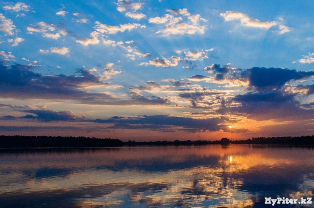 Пестрое озеро. Озеро пестрое. Пестрое озеро в Казахстане. Петропавловск пестрое. Петропавловск Казахстан пляж.