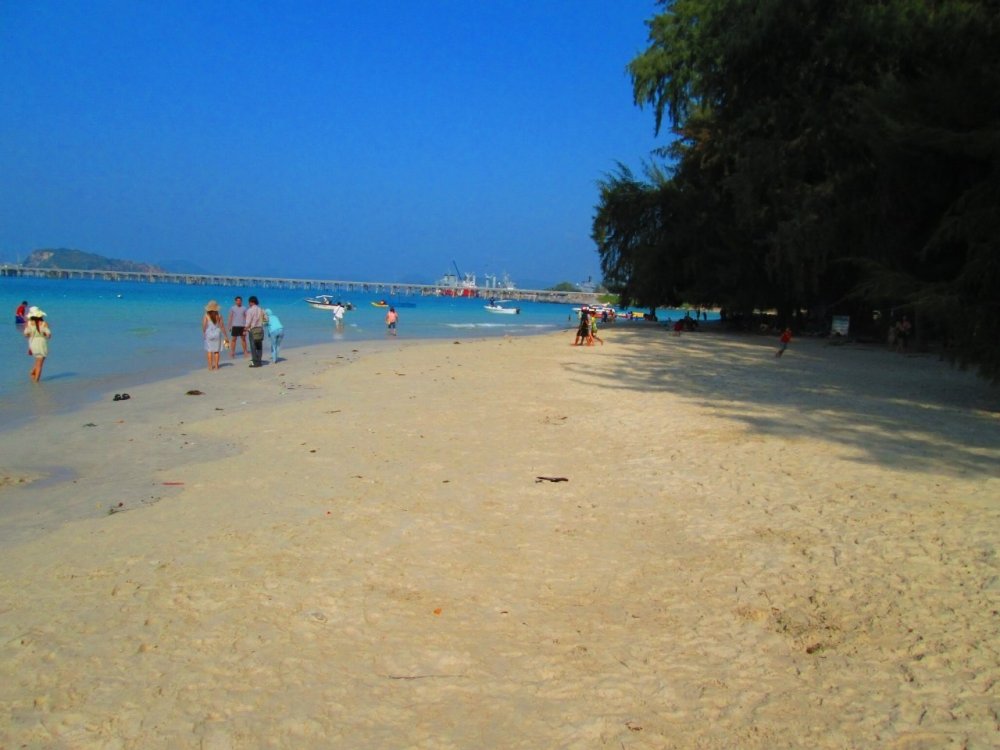 Пляж Саттахип