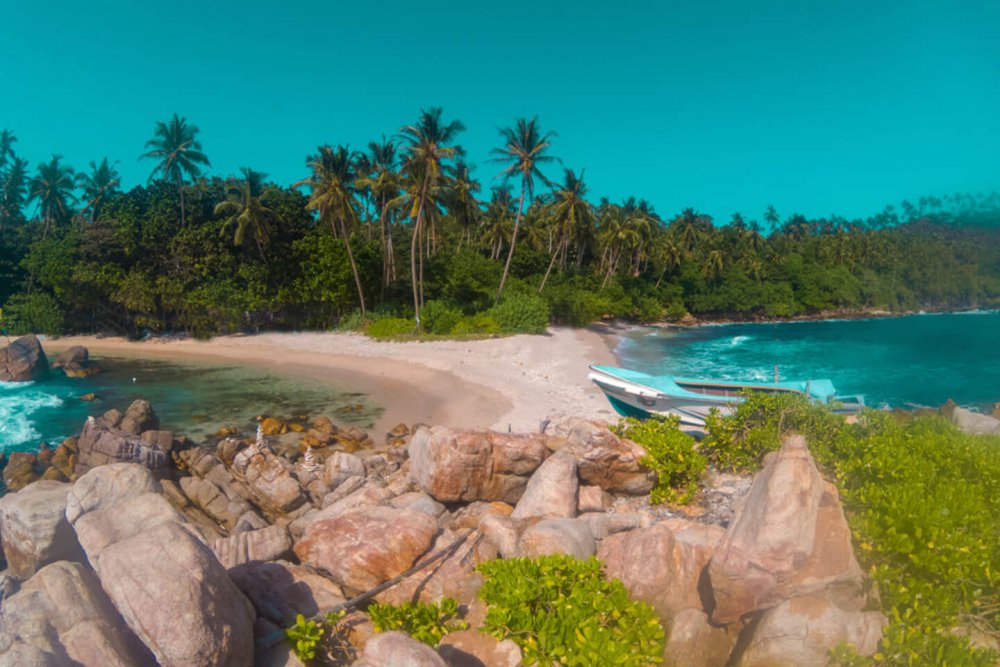Secret Beach Mirissa Шри Ланка