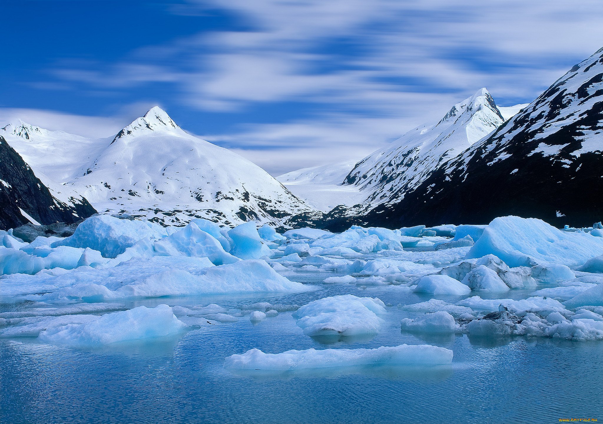 Glacier. Аляска ледники горы. Ледники Аляски и Кордильер. Ледниковое озеро Аляска. Ледник Портадж в Аляске.