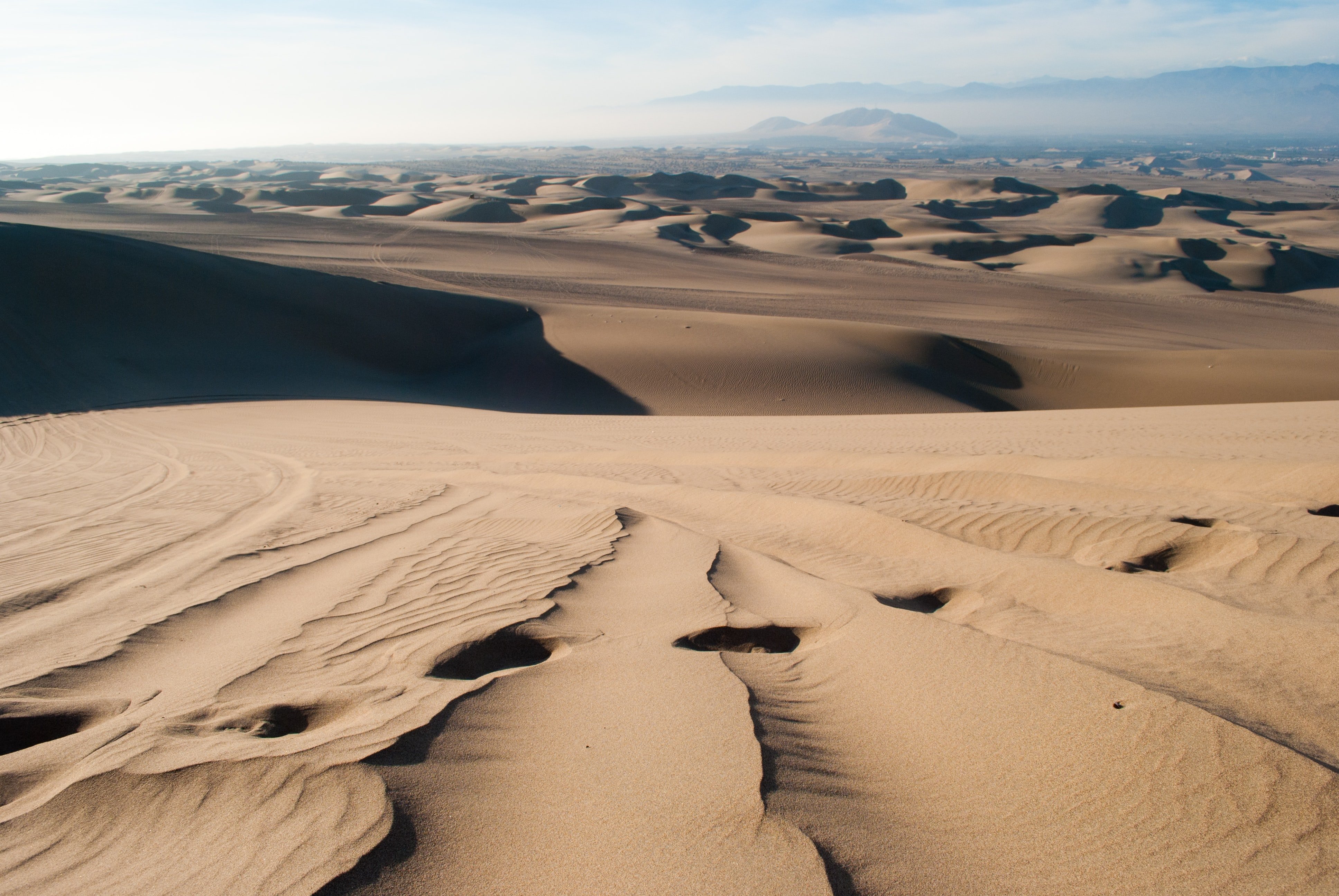 Пустыня. Песчаные Барханы Баргузинская Долина. Пустыня Уайт Сэндс. Пустыни Йемена Барханы. Чарские Пески.