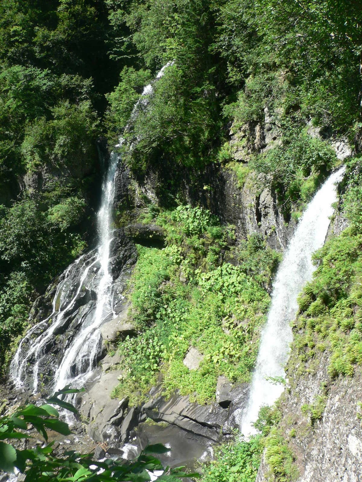 Водопады сахалина (39 фото) - 39 фото