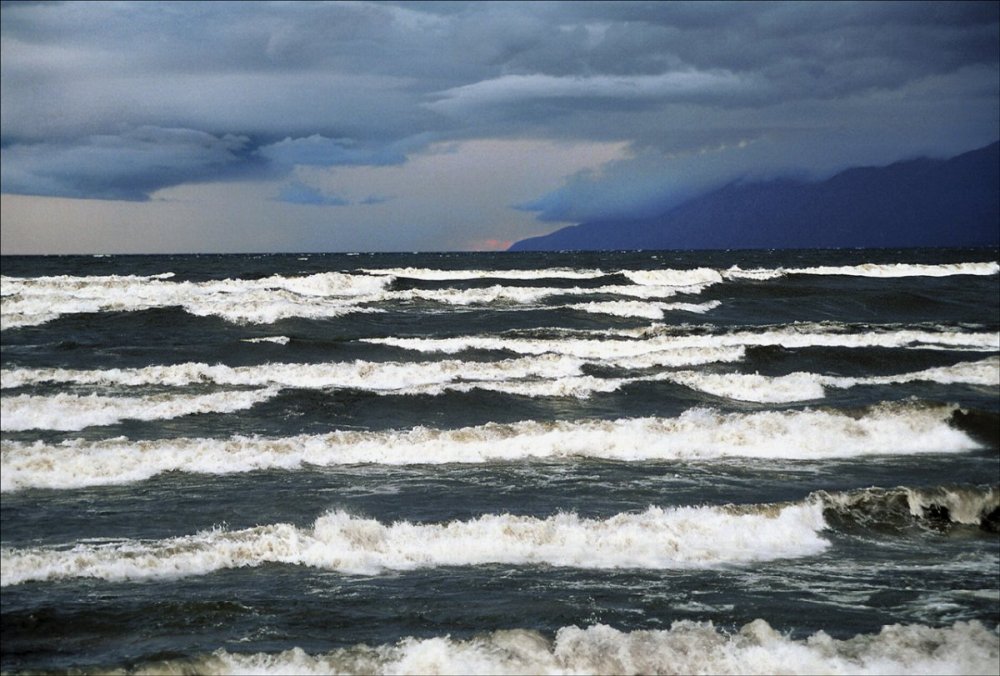 Озеро Ильмень шторм