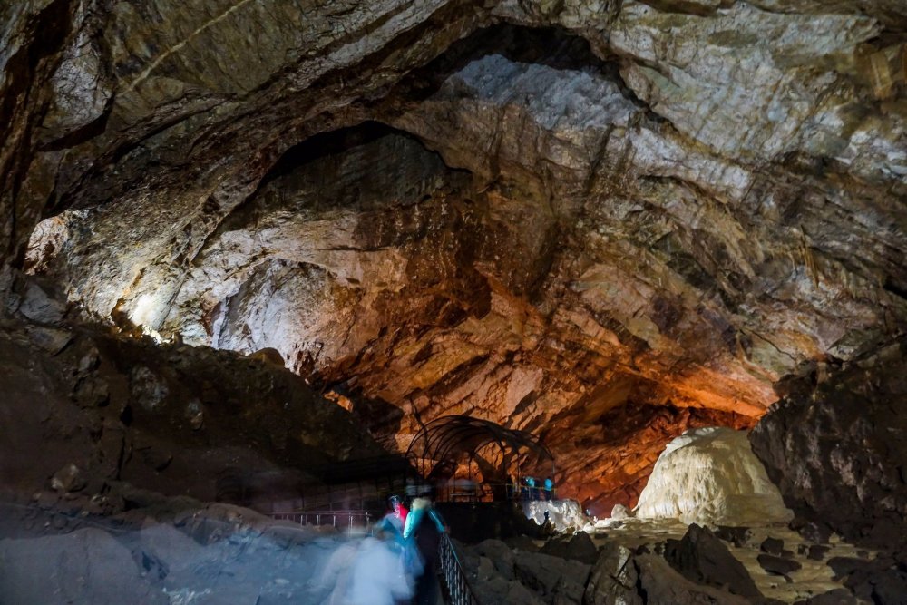 Абхазия Гагры Новоафонские пещеры