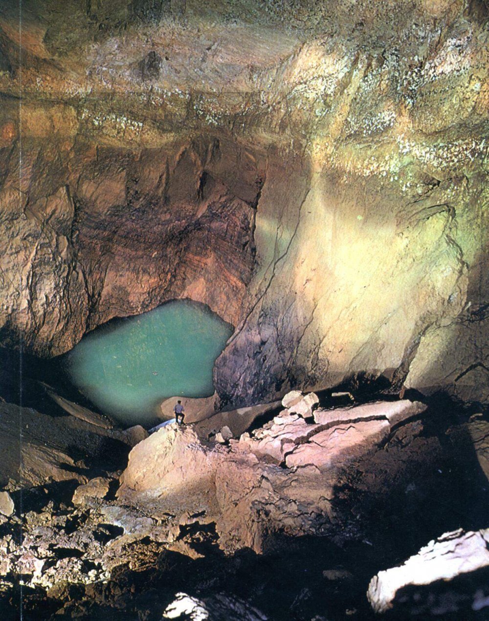 Новоафонская карстовая пещера Абхазия