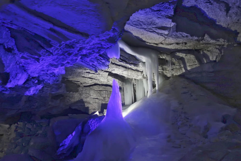 Кунгурская Ледяная пещера вид снаружи