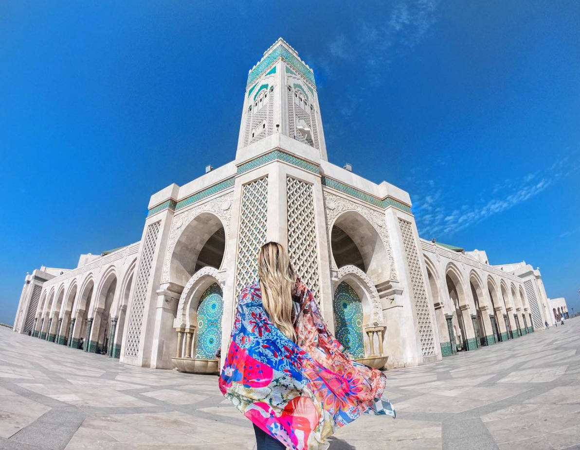 Москва марокко. Касабланка население. Женщины Касабланки. Узбекские девушки и мечеть. Касабланка фото в январе.
