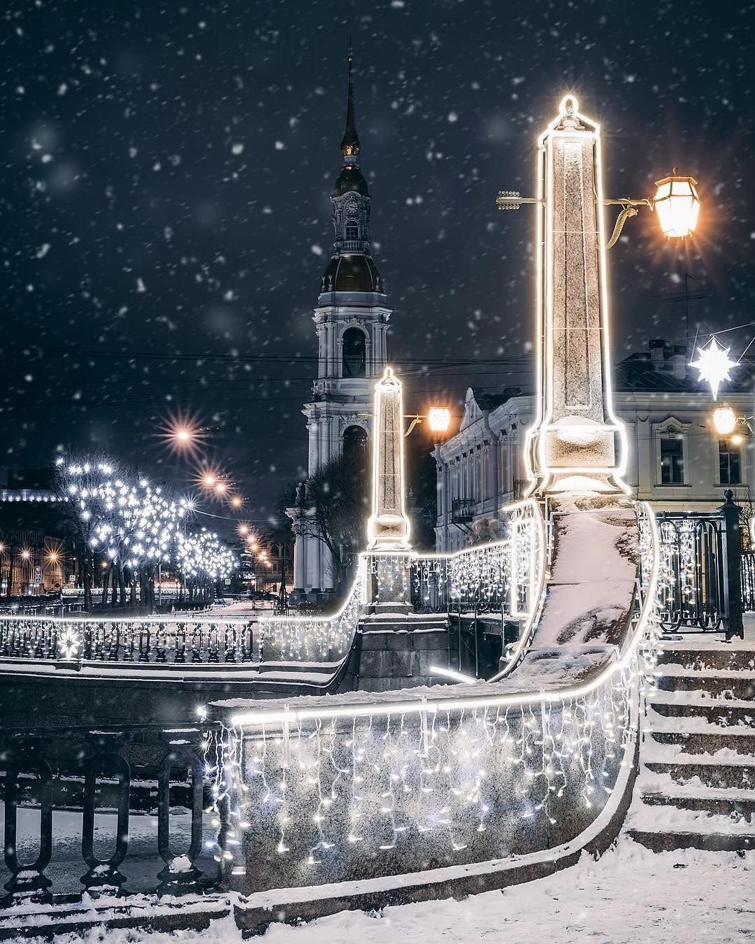 Красивый новогодний петербург. Ночной зимний Санкт-Петербург. Новогодний Петербург. Ночной зимний Петербург. Ночь в Питере зимой.