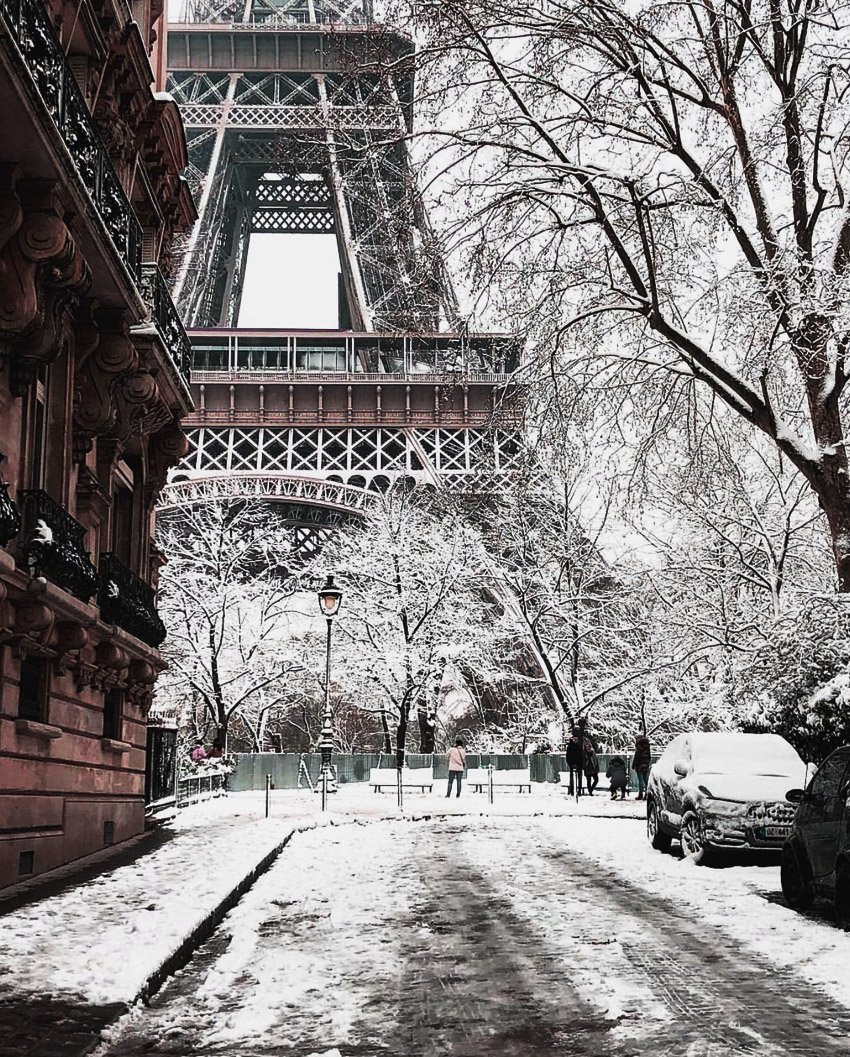 Эйфелева башня зимний Париж