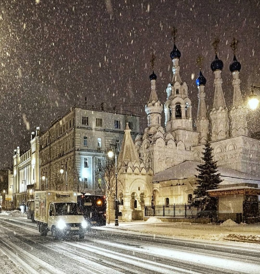 Улицы Москвы зимой