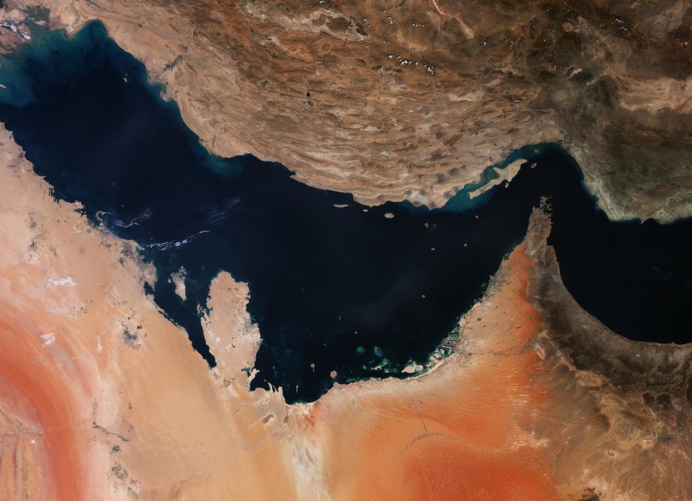 Персидский залив со спутника