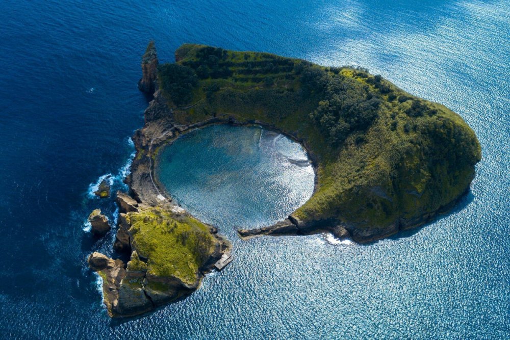 Вулканический остров Азорские острова