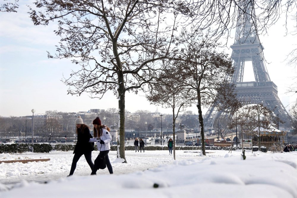 Улицы Парижа зимой